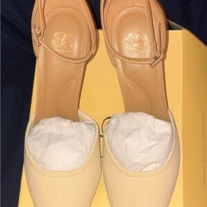 Neutral Cream Ankle-Strap Pointed-Toe Pumps